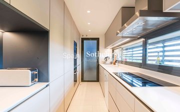 Property slide 20