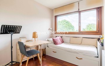 Property slide 33