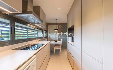 Property slide 22