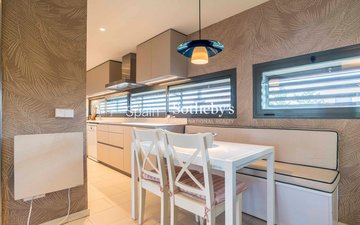 Property slide 24