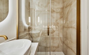 Property slide 20
