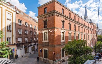Property slide 40