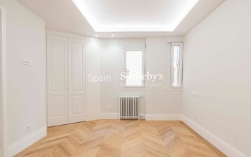 Property slide 32