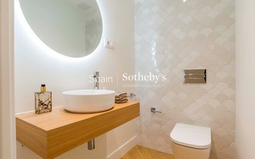 Property slide 18