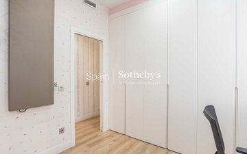 Property slide 35