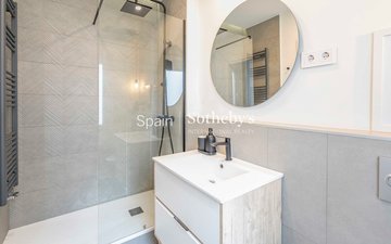 Property slide 40
