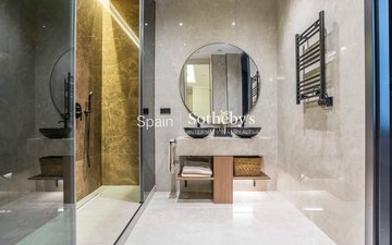 Property slide 31
