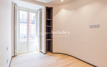 Property slide 33