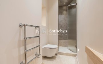 Property slide 24