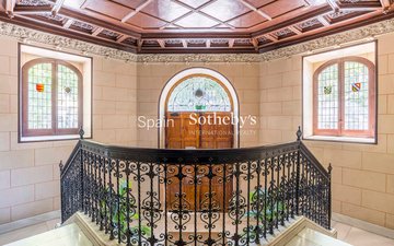 Property slide 39
