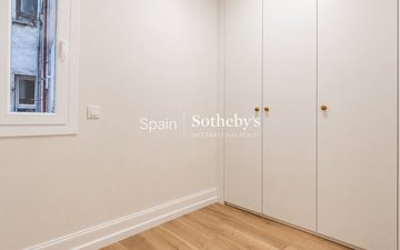 Property slide 32