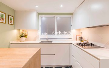 Property slide 16