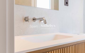 Property slide 24