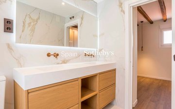 Property slide 30