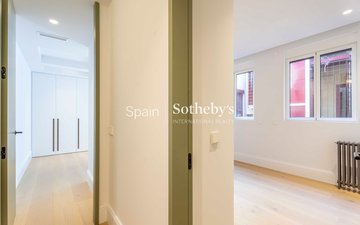 Property slide 32