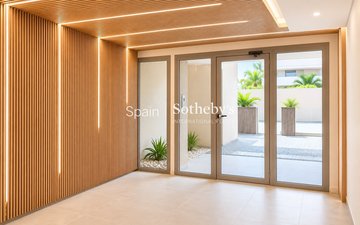 Property slide 17