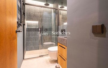 Property slide 41