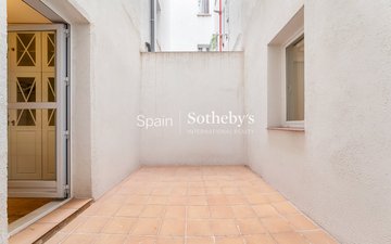 Property slide 30