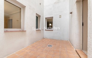Property slide 31