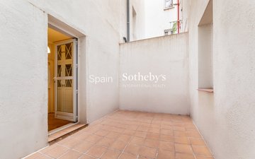 Property slide 28