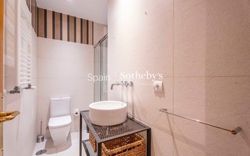 Property slide 21