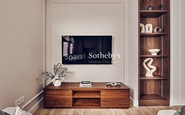 Property slide 21