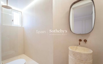 Property slide 35