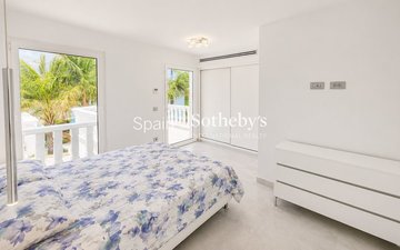 Property slide 21