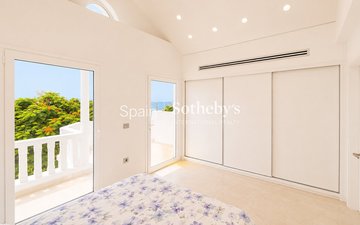 Property slide 17