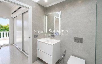 Property slide 19