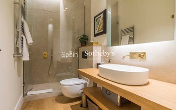 Property slide 33