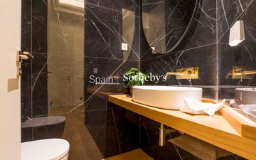 Property slide 21