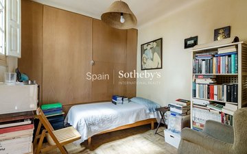 Property slide 14