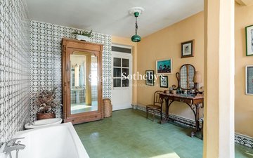 Property slide 15