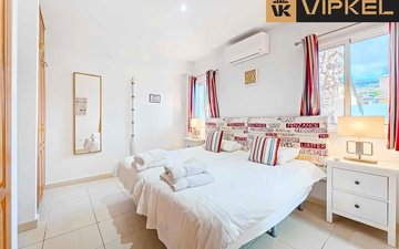 Property slide 19
