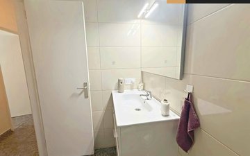 Property slide 18