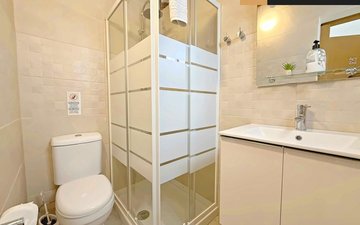 Property slide 40