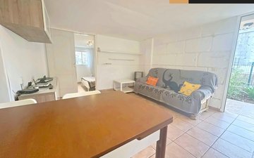 Property slide 17