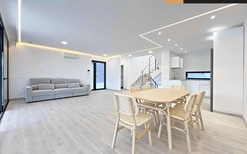 Property slide 14