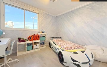 Property slide 36