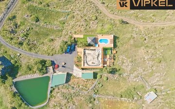 Property slide 31