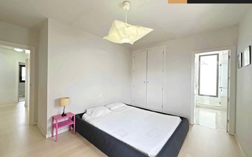 Property slide 25
