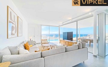 Property slide 17