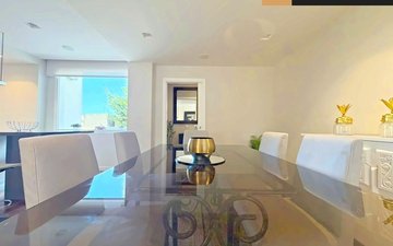Property slide 21
