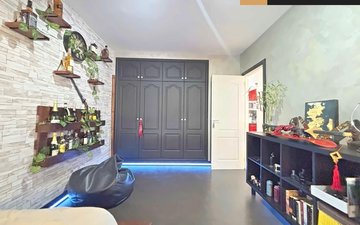 Property slide 14