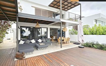Property slide 3