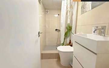 Property slide 9
