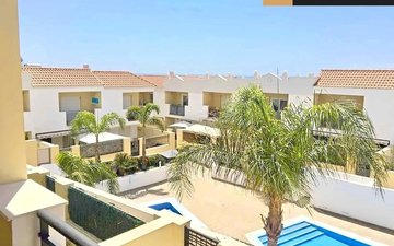 Property slide 18
