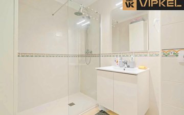 Property slide 27