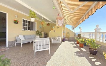 Property slide 32